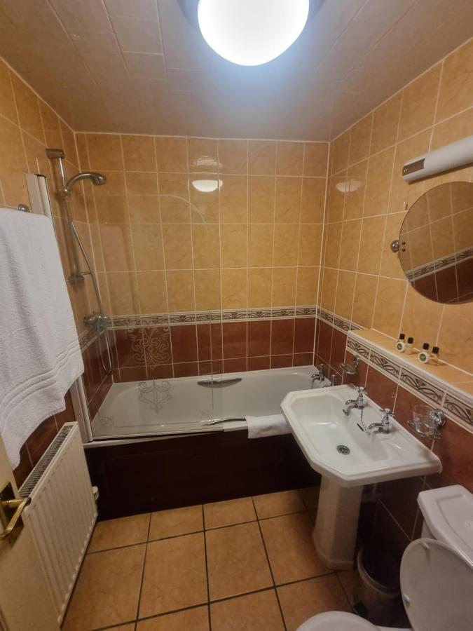 Hotel The Royal Oak 2*