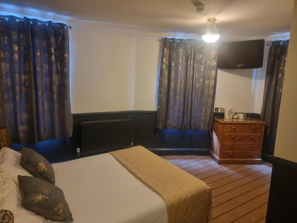 Hotel The Royal Oak 2*